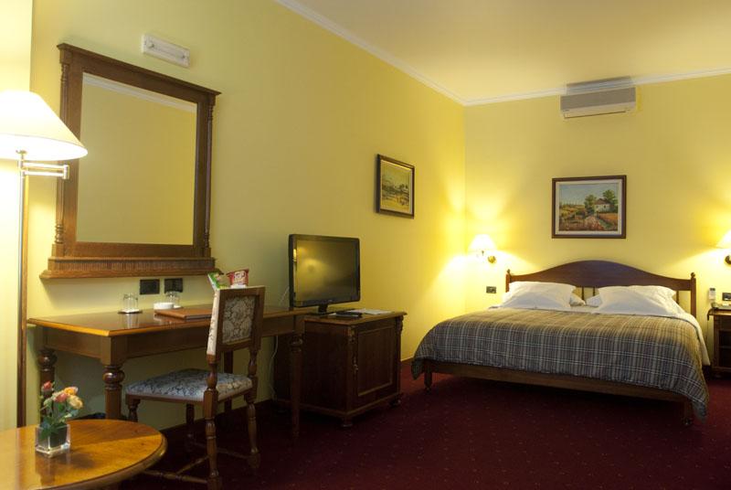 Grand Hotel & Spa Tirana Kültér fotó