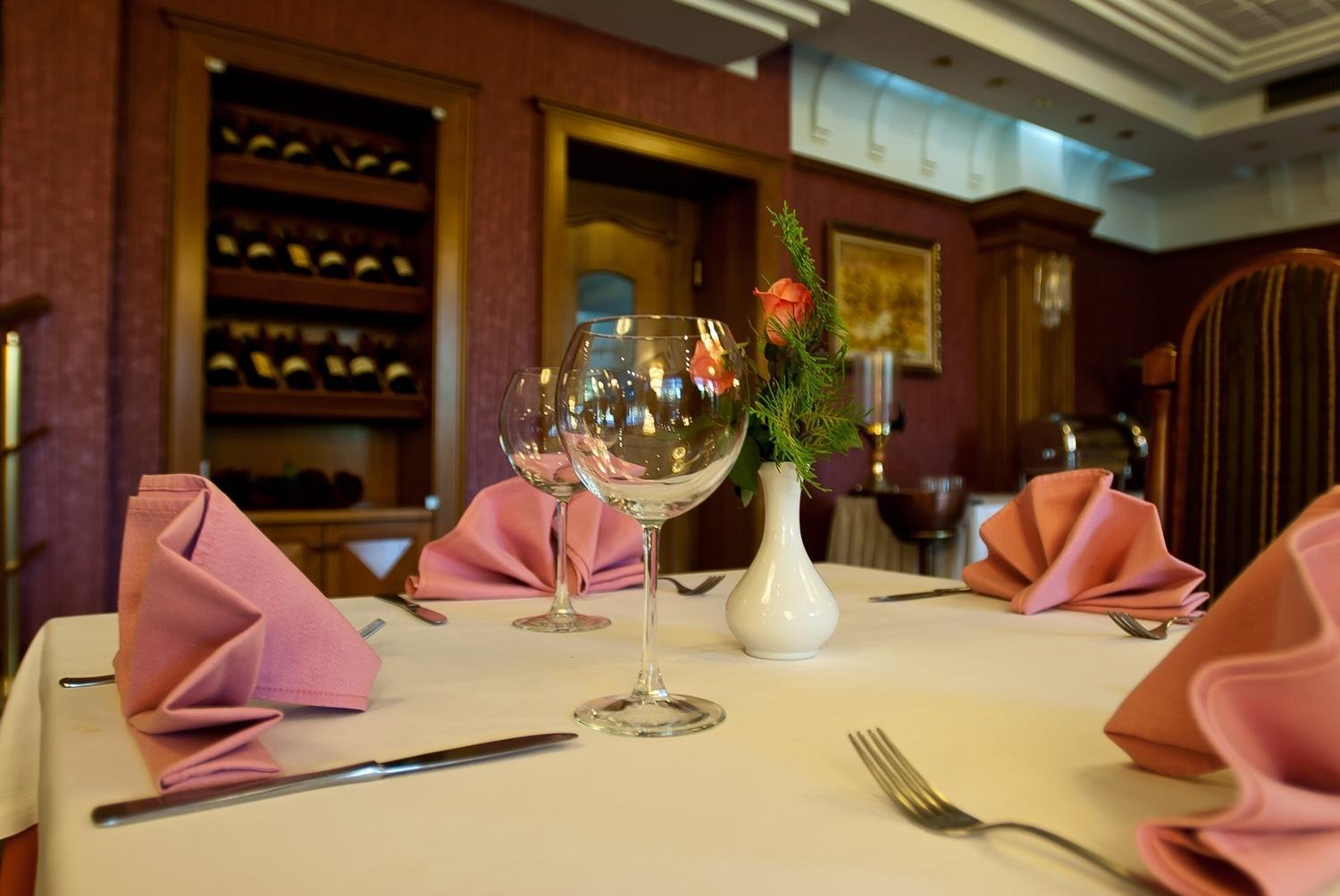 Grand Hotel & Spa Tirana Kültér fotó