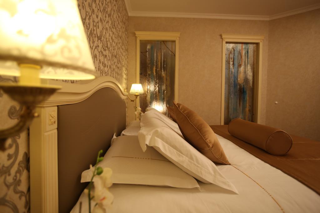Grand Hotel & Spa Tirana Kültér fotó