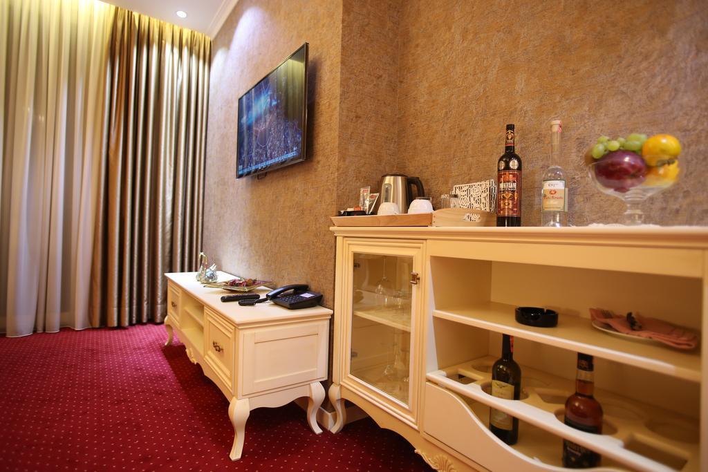 Grand Hotel & Spa Tirana Kültér fotó