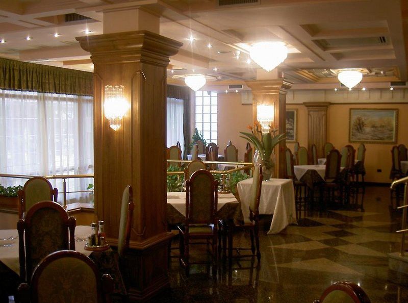 Grand Hotel & Spa Tirana Kültér fotó