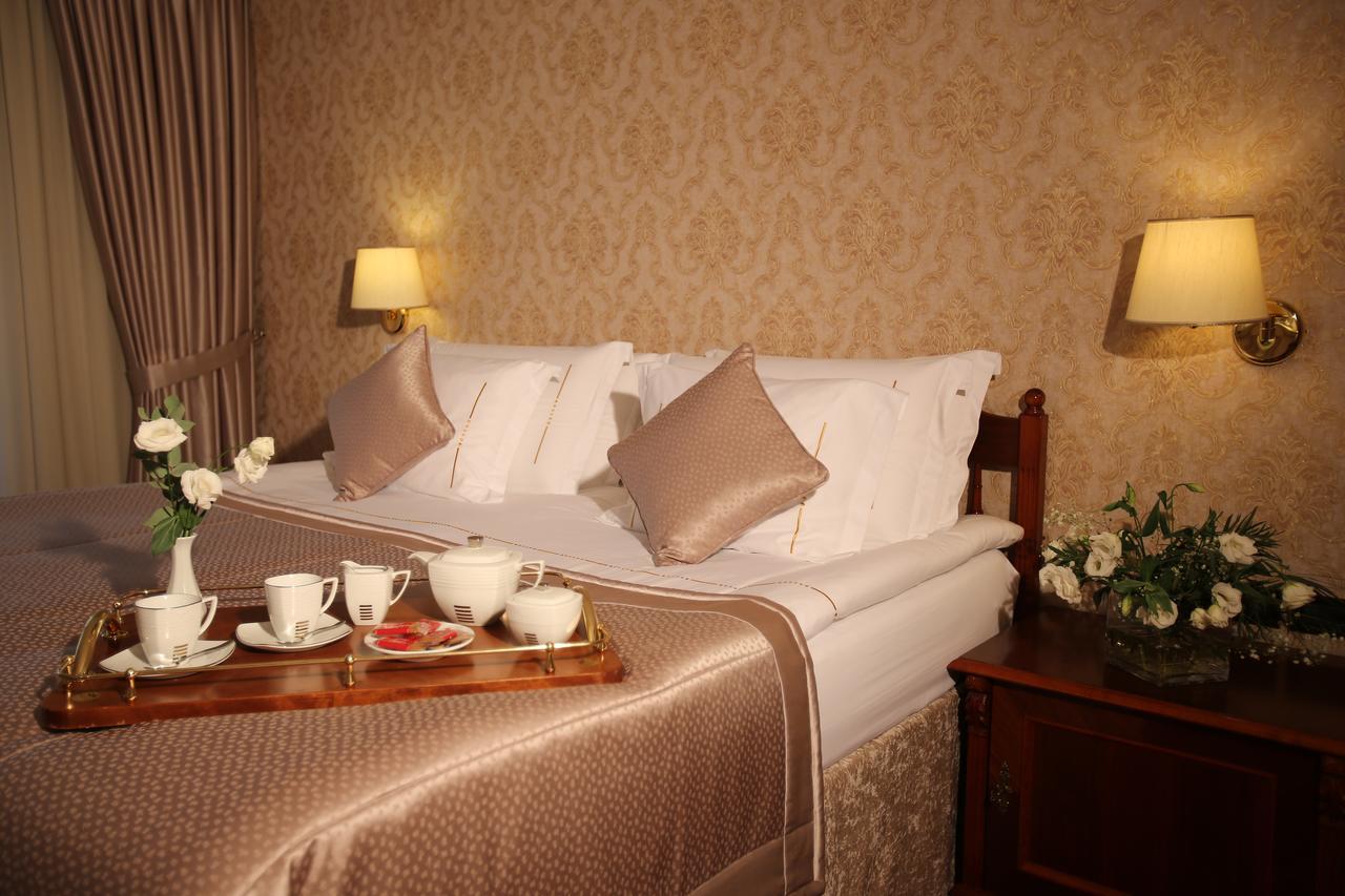 Grand Hotel & Spa Tirana Kültér fotó