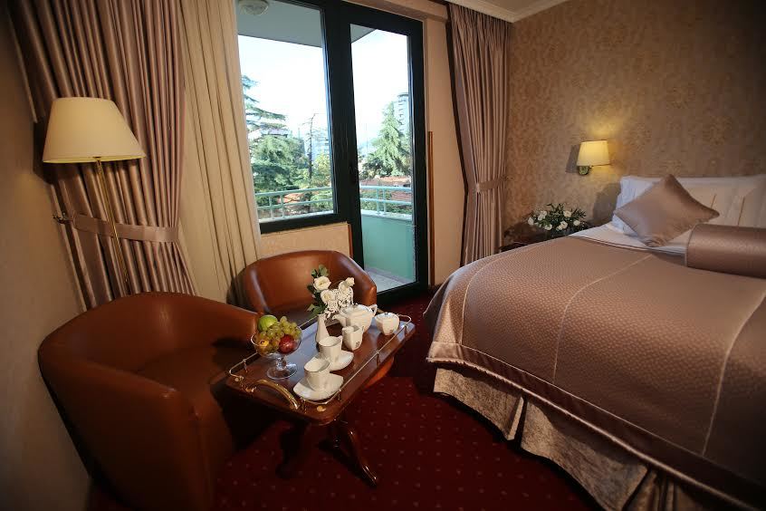 Grand Hotel & Spa Tirana Kültér fotó